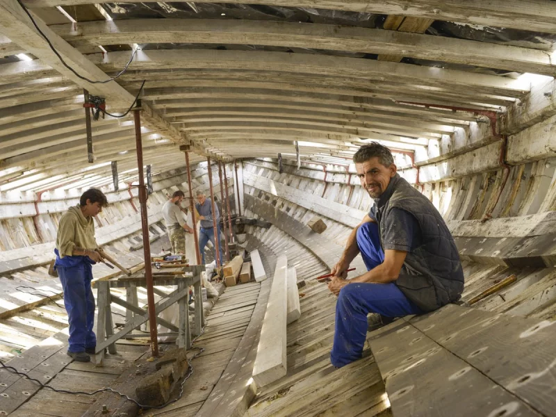 CHANTIER DE CHARPENTERIE DE MARINE