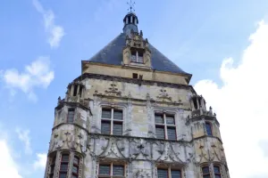 Le Beffroi