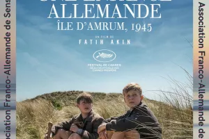 Film « Une enfance allemande – Ile d’Amrum, 1945 » (2025) de Fatih Akin au cinéma Confluences de Sens lundi 27 Avril 2026 à 20h. (VO sous-titrée)